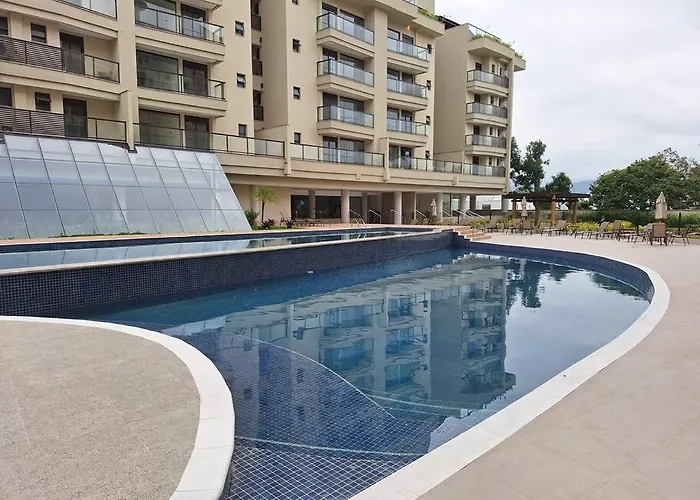 Apto Cond Clube Piscina Coberta Aquecida Itagua